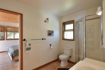 Entry Foyer Photo of DL 6692 West Lake, Nelson Island, BC
