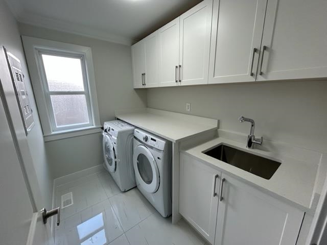 Entry Foyer Photo of 11069 241a Street, Maple Ridge, BC