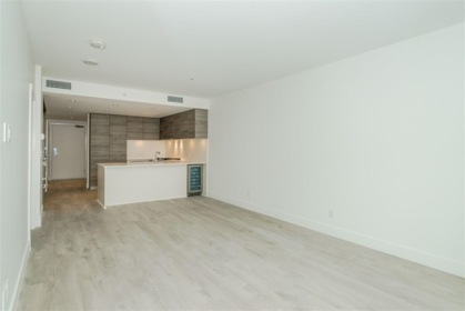 1907 7388 Kingsway, Burnaby, BC, Burnaby — Apartment/Condo for sale