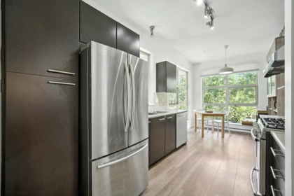 407 9319 University Crescent, Burnaby, BC, Burnaby — Apartment/Condo for sale