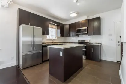 232 368 Ellesmere Avenue, Burnaby, BC, Burnaby — Townhouse for sale