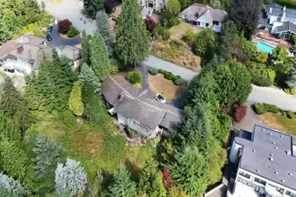 1084 Groveland Road, West Vancouver, BC
