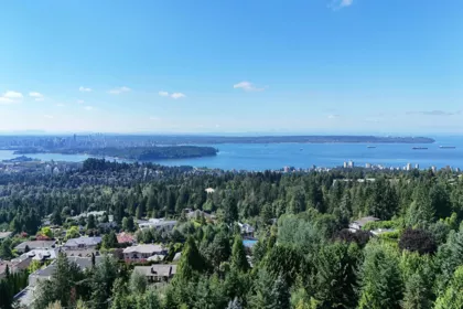 1084 Groveland Road, West Vancouver, BC