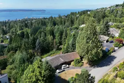 Primary Bedroom Photo of 1084 Groveland Road, West Vancouver, BC