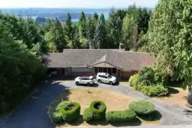 1084 Groveland Road, West Vancouver, BC