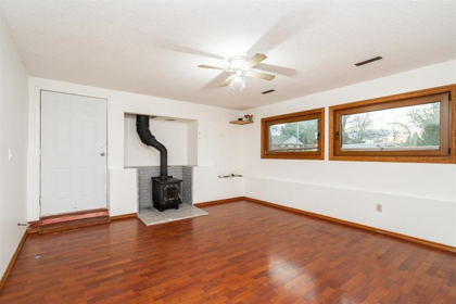 Basement Recreation Room Photo of 32855 Harwood Crescent, Abbotsford, BC