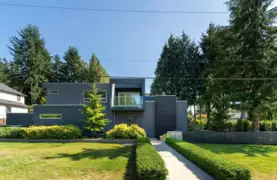 MLS R3036105