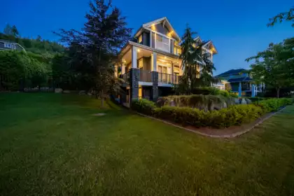25518 Bosonworth Avenue, Maple Ridge, BC, Maple Ridge — Single Family Residence for sale