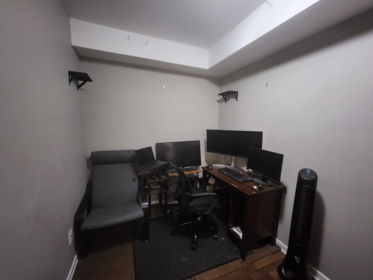 Walk-In Closet Photo of 205 9668 148 Street, Surrey, BC