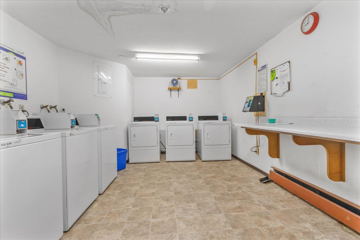 Basement Recreation Room Photo of 108 45749 Spadina Avenue, Chilliwack, BC