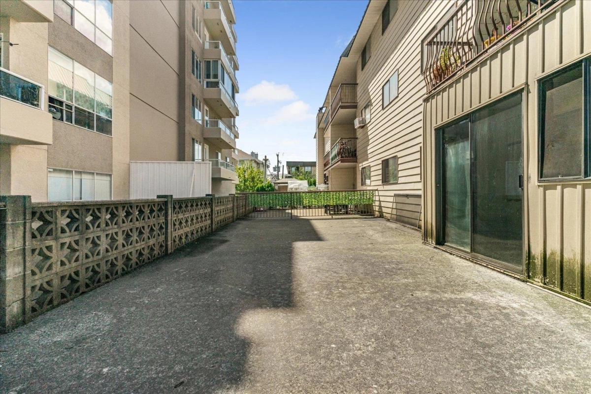 Powder Room Photo of 108 45749 Spadina Avenue, Chilliwack, BC