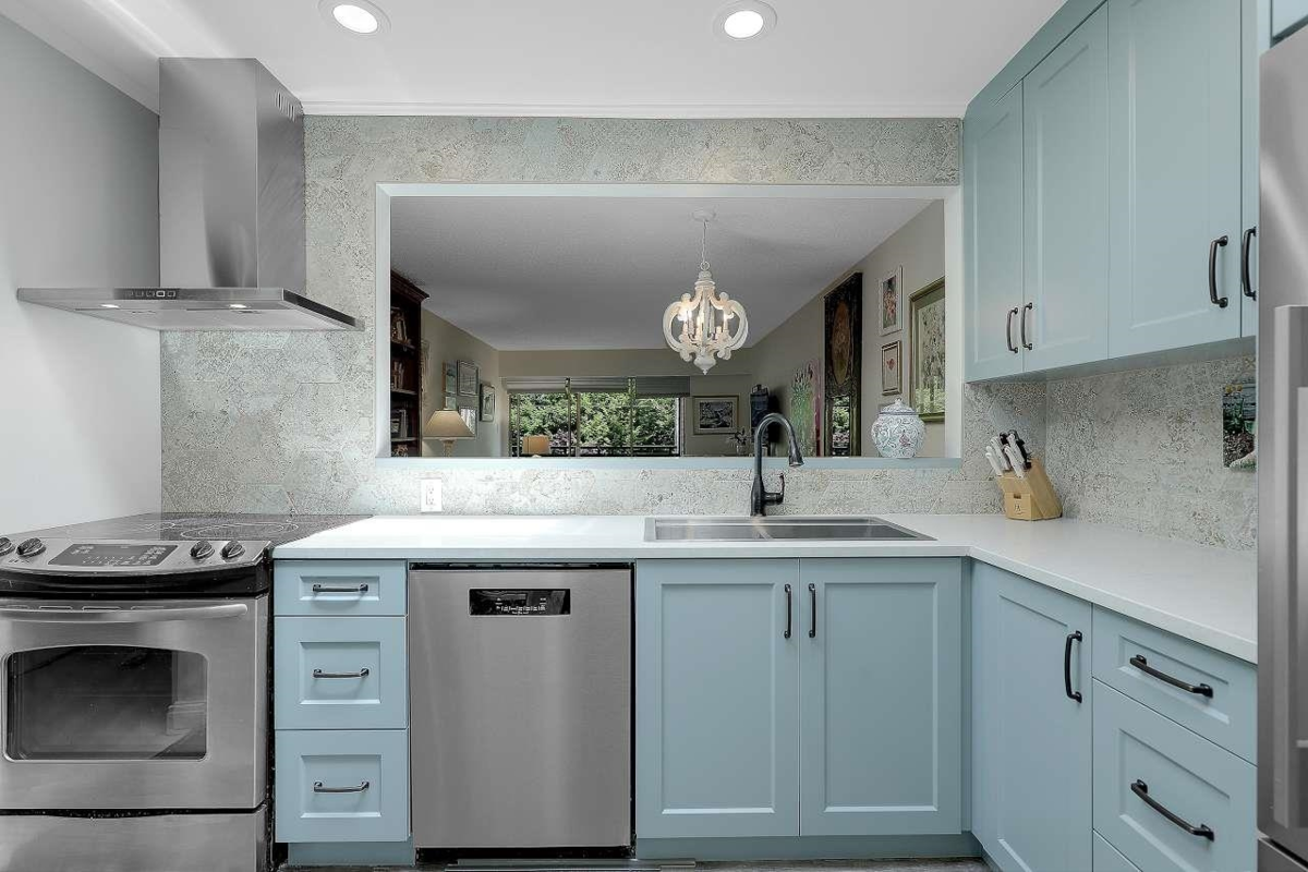 Primary Bathroom Photo of 314 1777 W 13th Avenue, Vancouver, BC