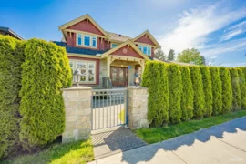 337 E 17th Street, North Vancouver, BC