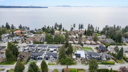 Office / Den Photo of 13491 Marine Drive, Surrey, BC
