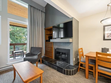 306 4420 Sundial Place, Whistler, BC, Whistler — Apartment/Condo for sale