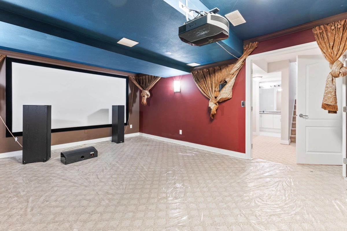 Front Yard Photo of 9160 Mona Avenue, Burnaby, BC