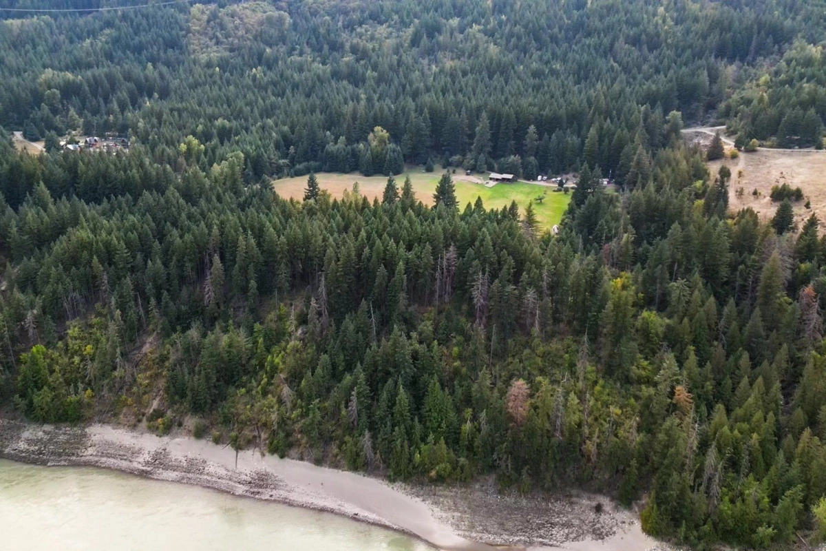 Office / Den Photo of 50900 Chaumox Road, Boston Bar / Lytton, BC