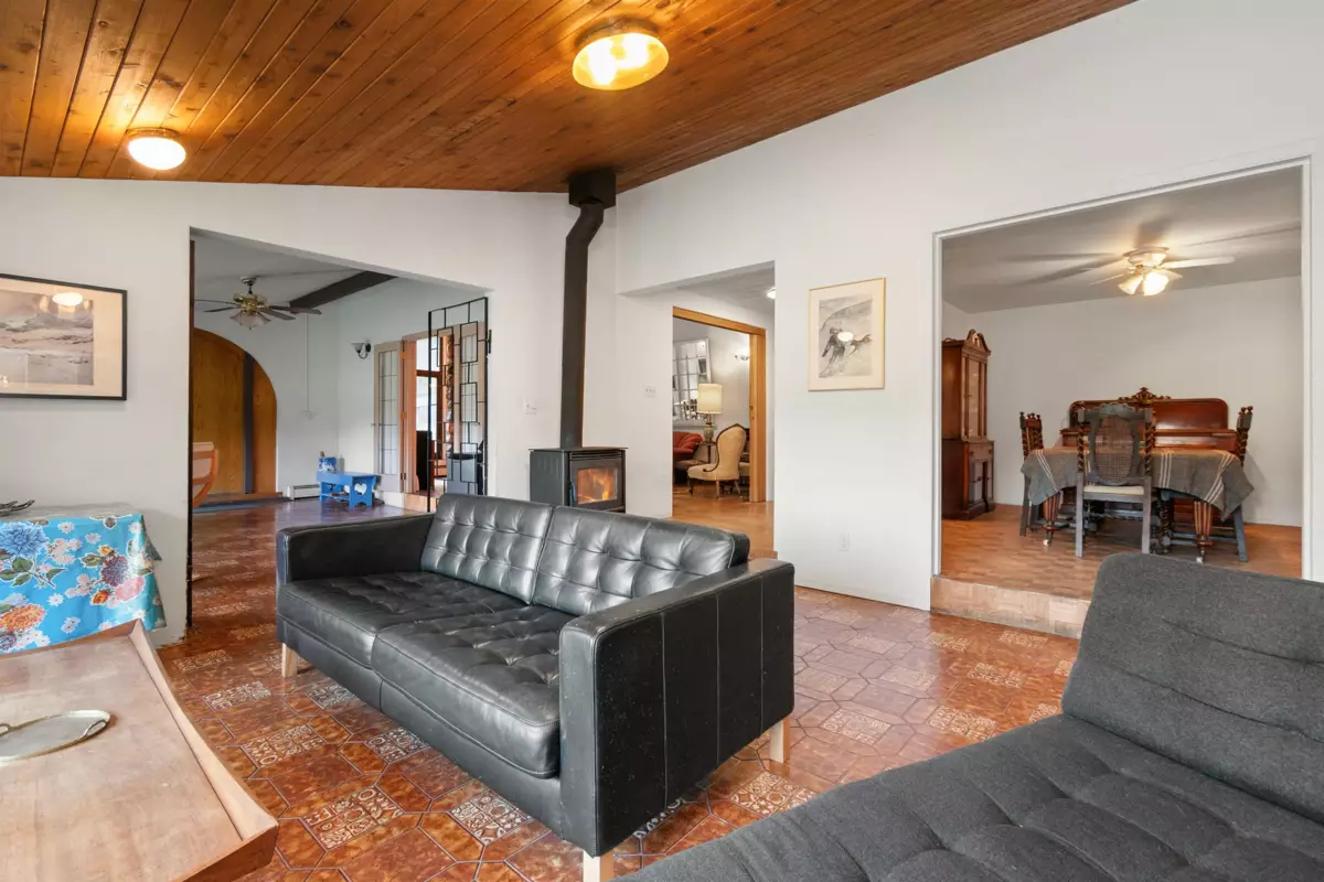 Outdoor Deck Photo of 50900 Chaumox Road, Boston Bar / Lytton, BC