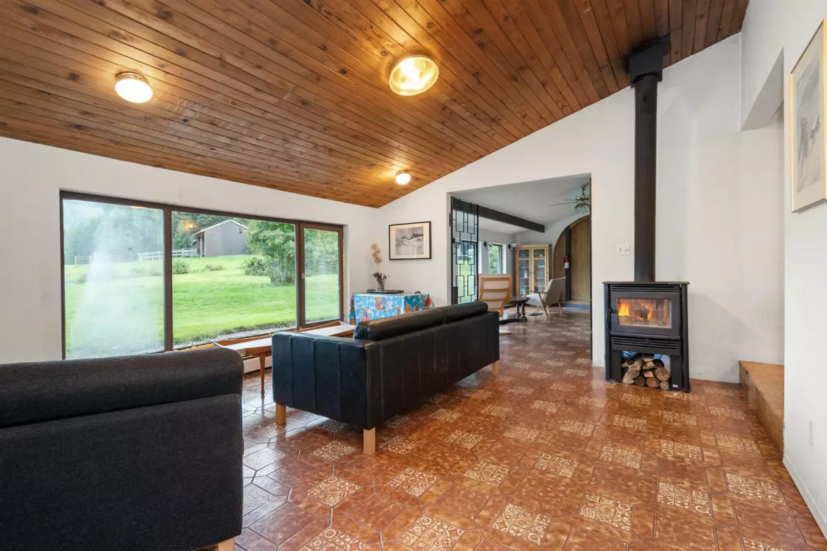 Outdoor Patio Photo of 50900 Chaumox Road, Boston Bar / Lytton, BC