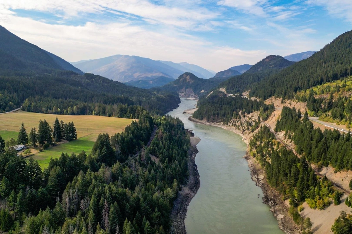 Powder Room Photo of 50900 Chaumox Road, Boston Bar / Lytton, BC