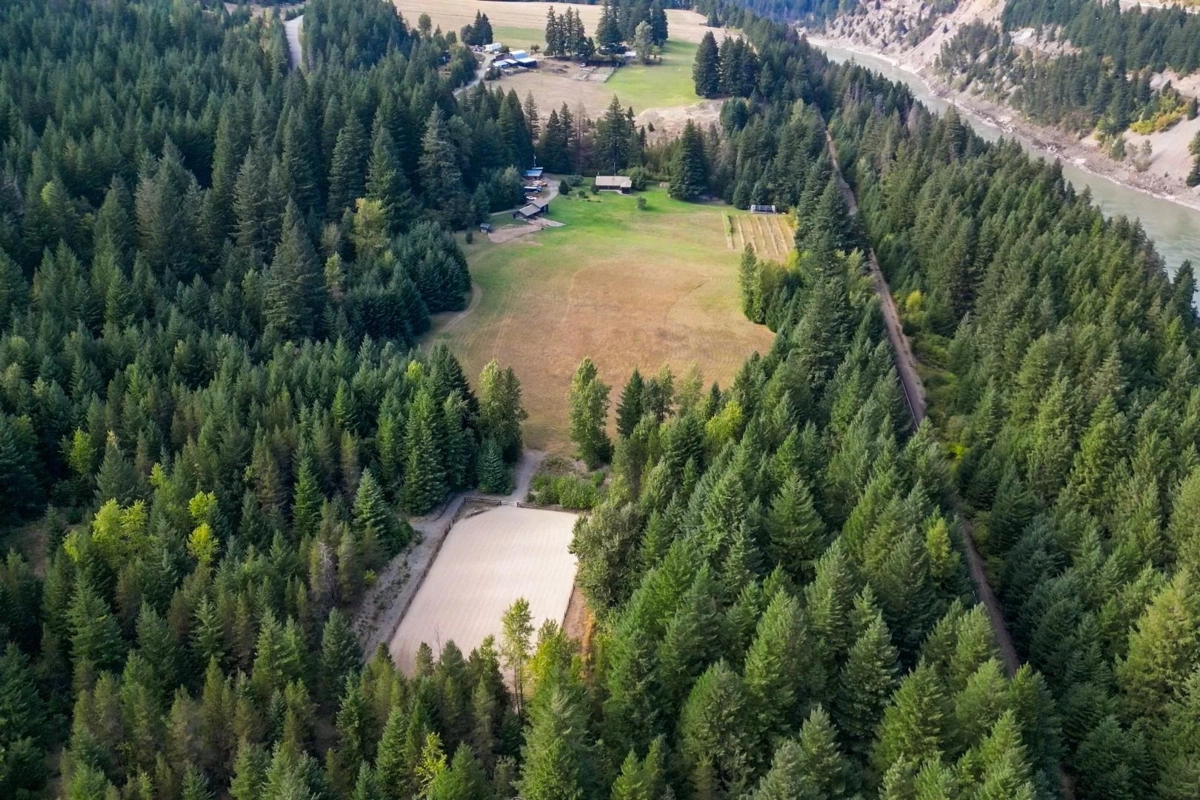 Primary Bedroom Photo of 50900 Chaumox Road, Boston Bar / Lytton, BC