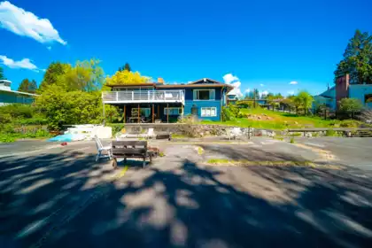 Outdoor Deck Photo of 1144 Ottaburn Road, West Vancouver, BC