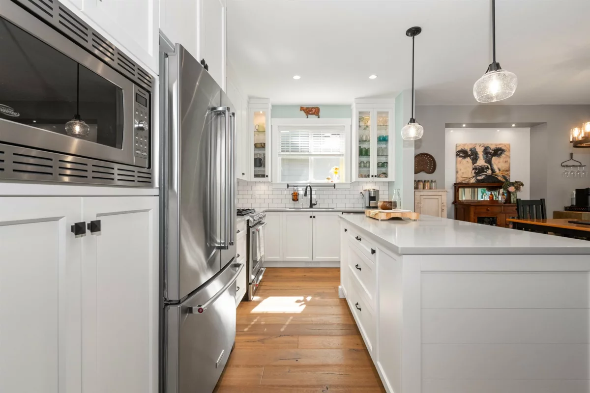 Breakfast Nook Photo of 43390 Creekside Circle, Lindell Beach, BC