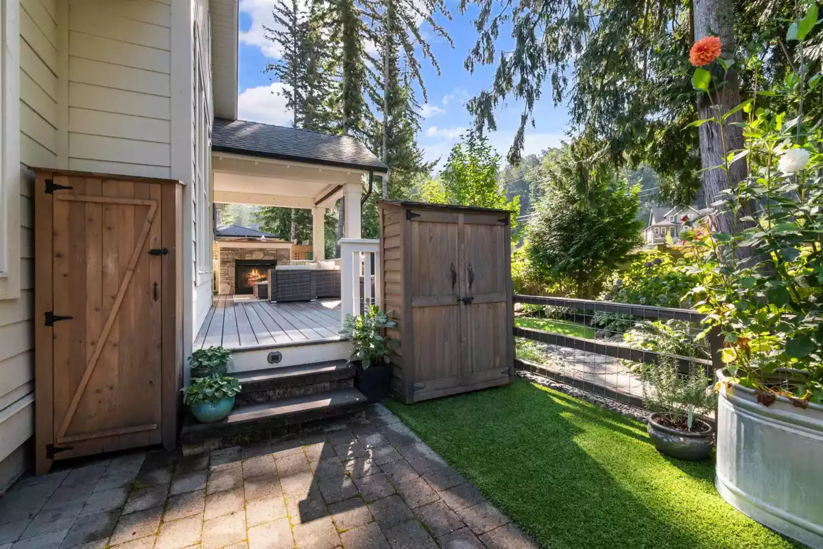 Guest Bathroom Photo of 43390 Creekside Circle, Lindell Beach, BC