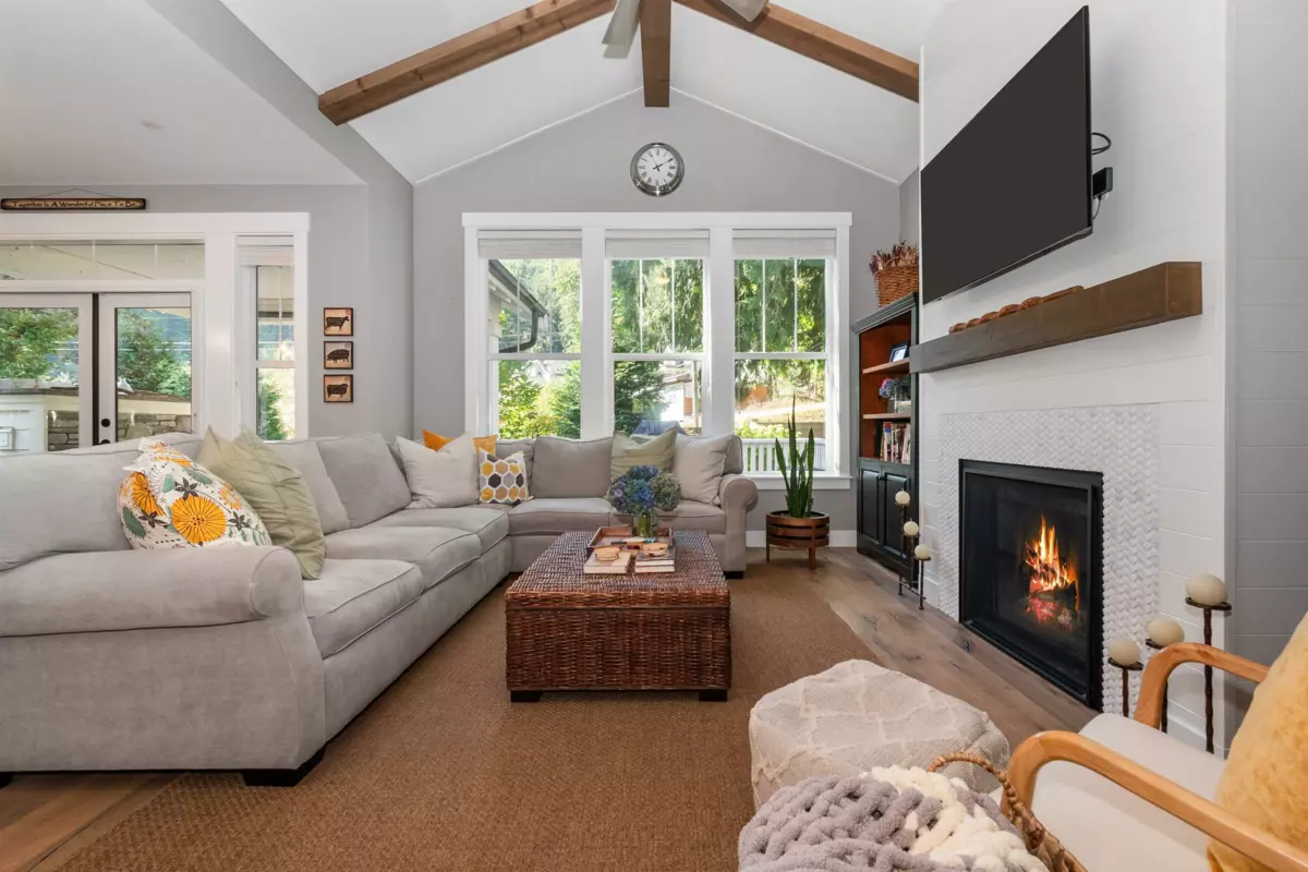 Kitchen Photo of 43390 Creekside Circle, Lindell Beach, BC