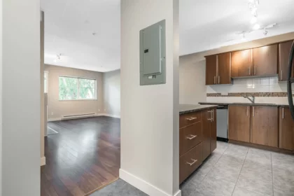 209 19320 65 Avenue, Surrey, BC, Surrey — Apartment/Condo for sale