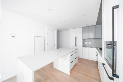 Walk-In Closet Photo of 1801 4711 Hazel Street, Burnaby, BC