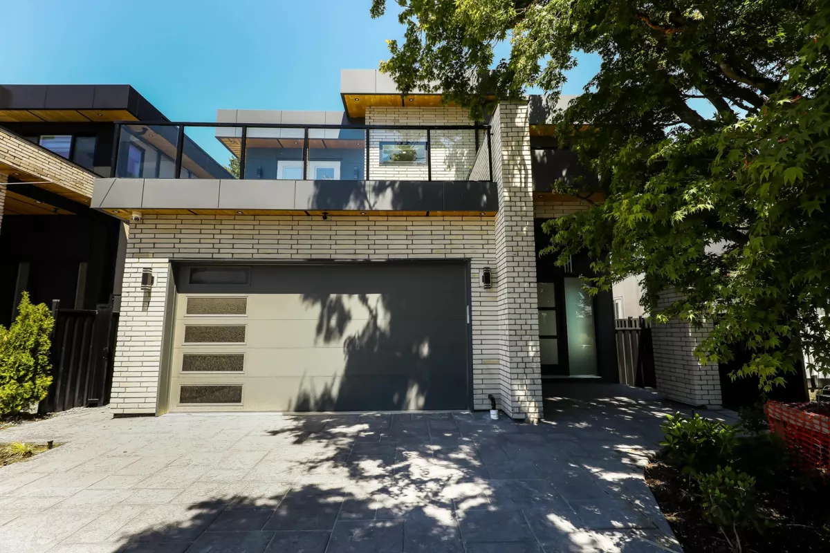 Exterior Rear Photo of 15569 Oxenham Avenue, White Rock, BC