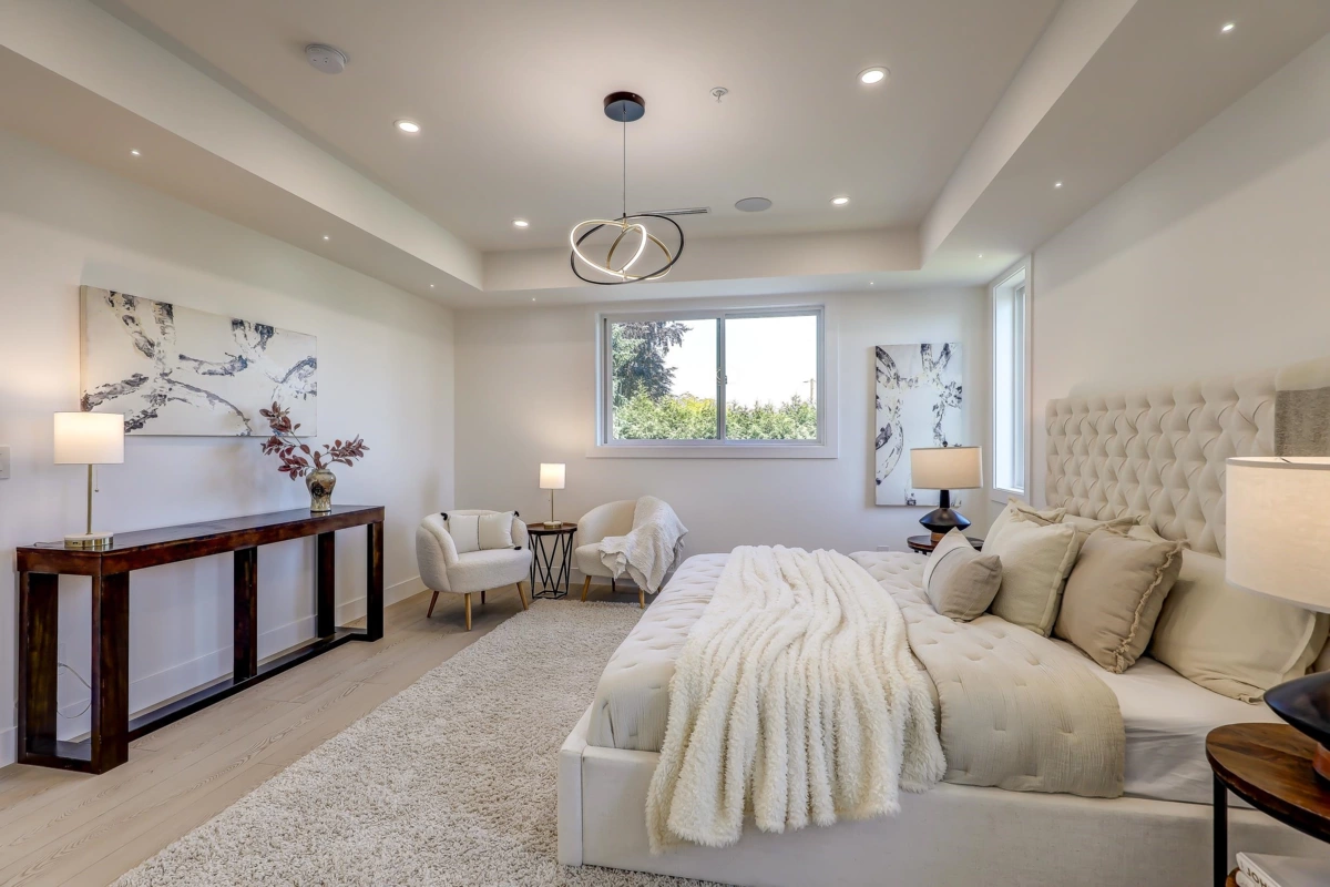 Mudroom Photo of 15569 Oxenham Avenue, White Rock, BC