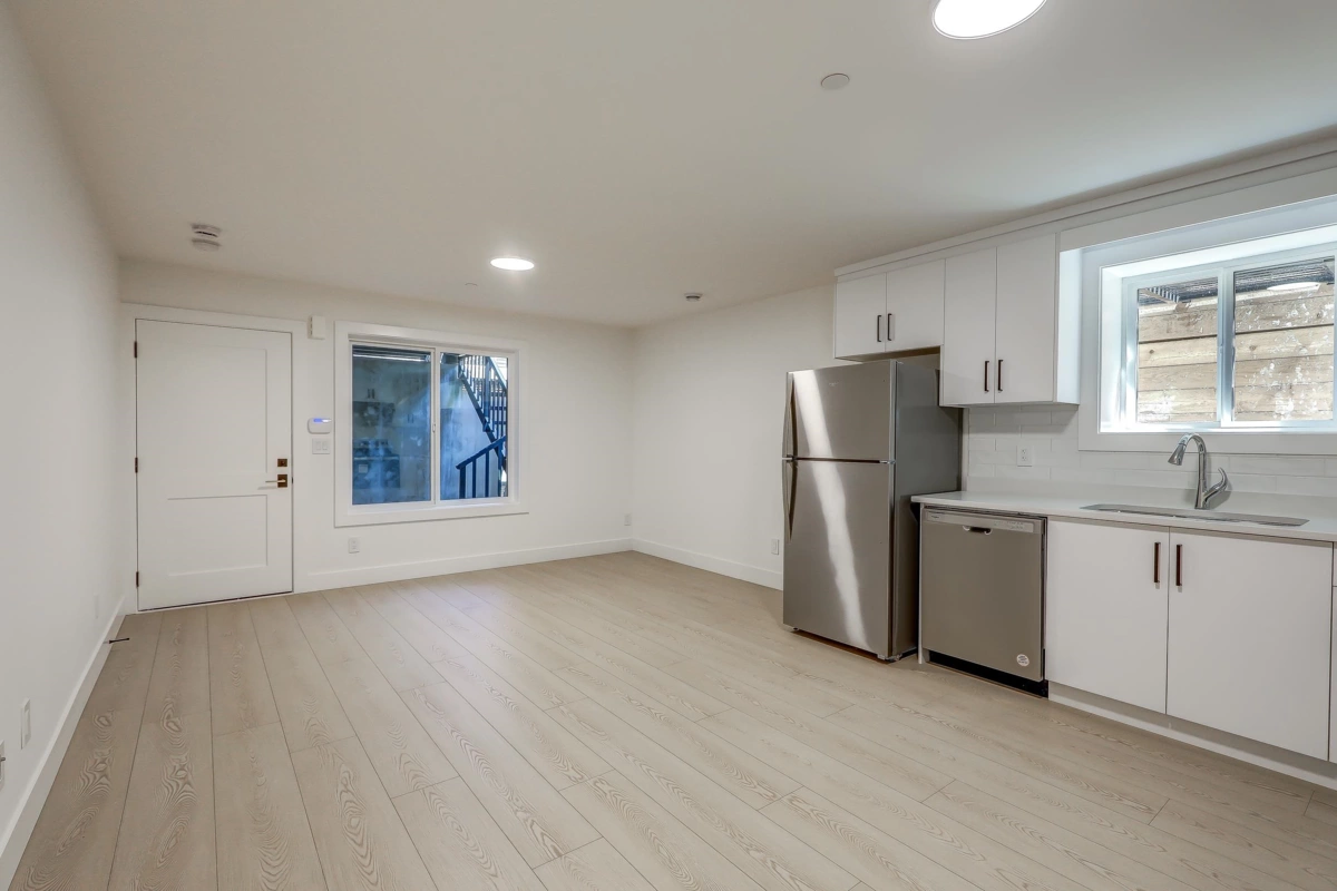 Neighborhood Park Photo Near 15569 Oxenham Avenue, White Rock, BC