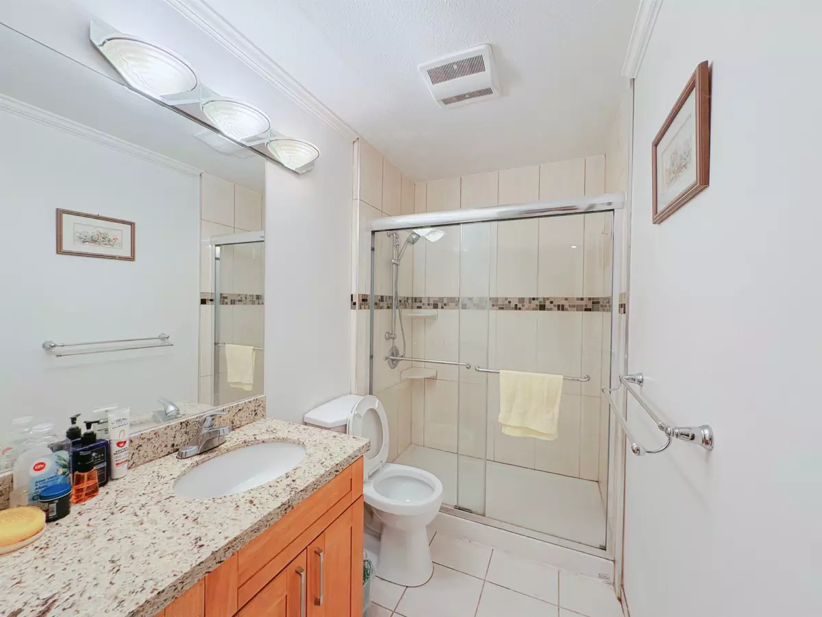 Breakfast Nook Photo of 11 8631 No.3 Road, Richmond, BC