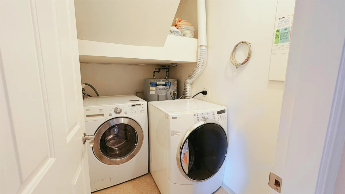 Primary Bathroom Photo of 11 8631 No.3 Road, Richmond, BC