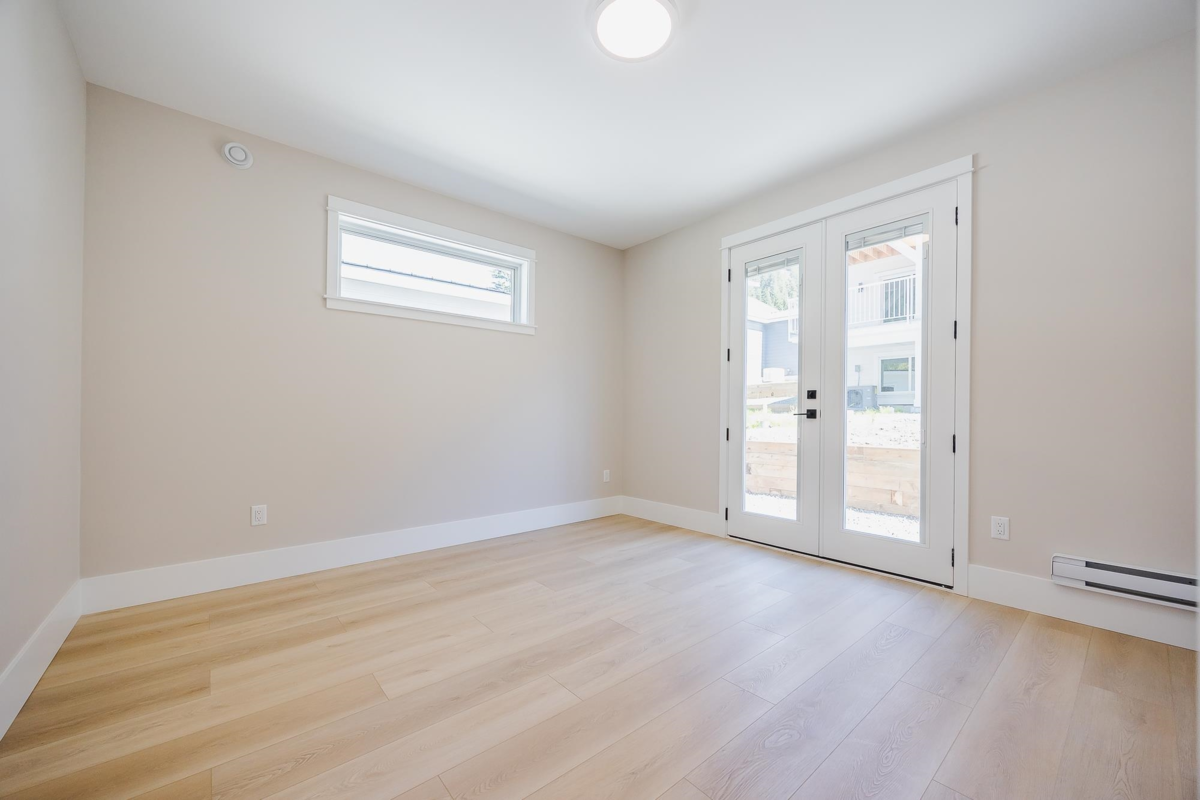 Entry Foyer Photo of HG 184 71384 Grove Place, Sunshine Valley, BC