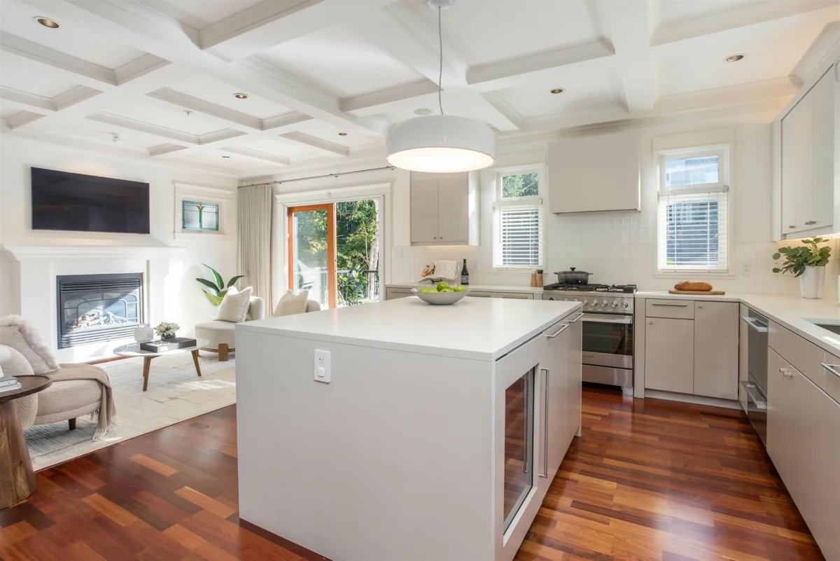 Walk-In Closet Photo of 3242 W 3rd Avenue, Vancouver, BC