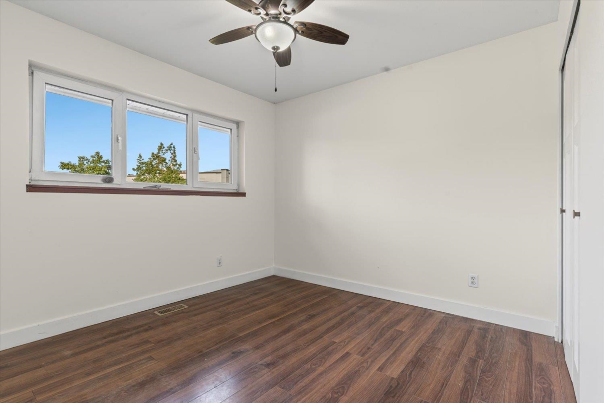 Mudroom Photo of 45706 Stevenson Road, Chilliwack, BC