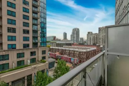 705 233 Robson Street, Vancouver, BC, Vancouver — Apartment/Condo for sale