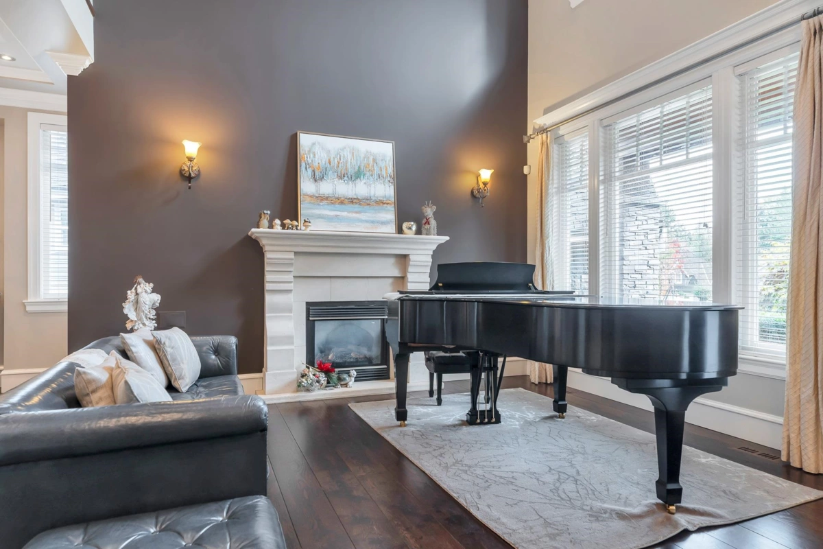 Family Room Photo of 3791 154a Street, Surrey, BC