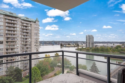 1001 8 Laguna Court, New Westminster, BC, New Westminster — Apartment/Condo for sale