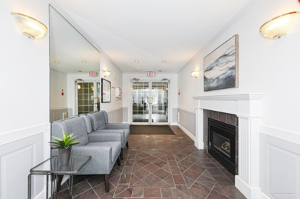412 3183 Esmond Avenue, Burnaby, BC, Burnaby — Apartment/Condo for sale