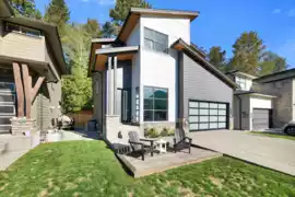 39349 Falcon Crescent, Squamish, BC