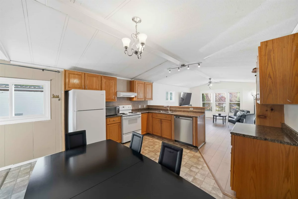 Bedroom 3 Photo of 207 45835 Sleepy Hollow Road, Cultus Lake, BC