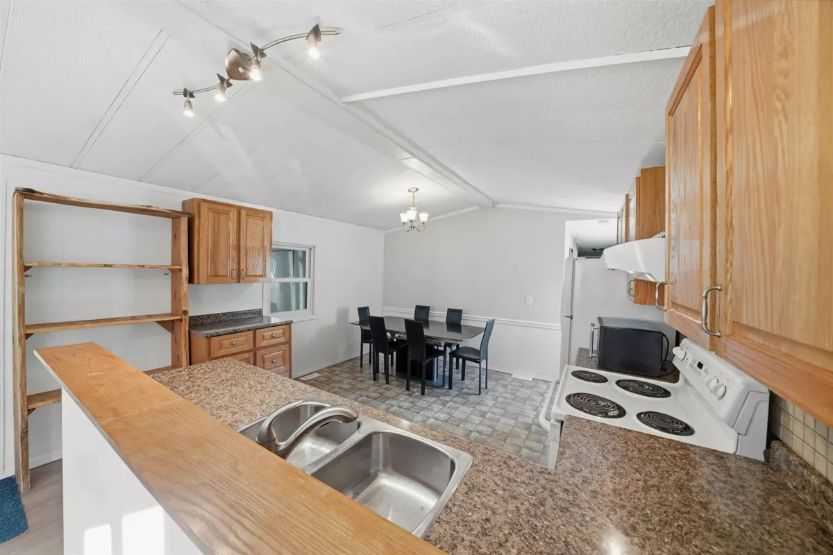 Bedroom 4 Photo of 207 45835 Sleepy Hollow Road, Cultus Lake, BC