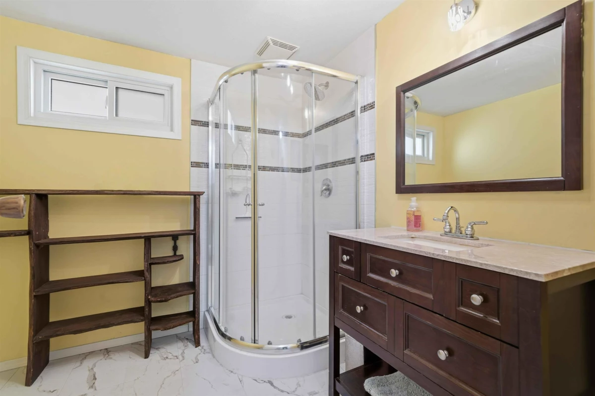 Breakfast Nook Photo of 207 45835 Sleepy Hollow Road, Cultus Lake, BC