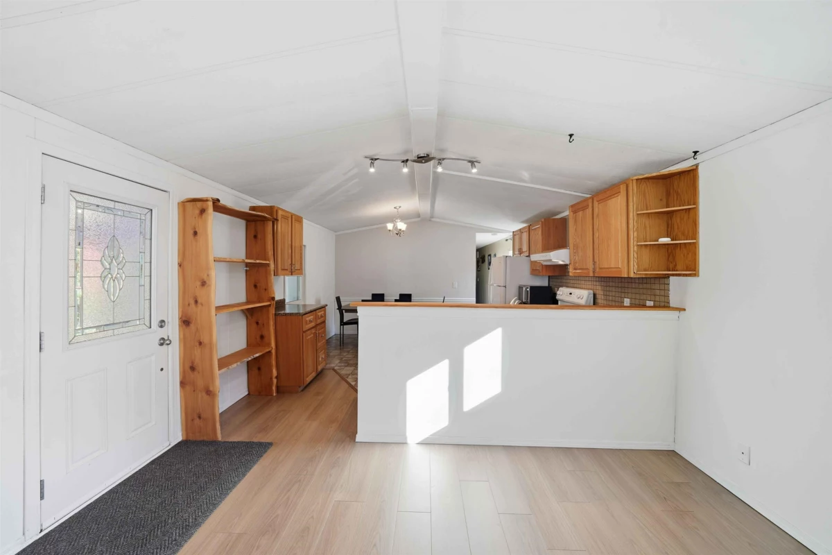 Guest Bathroom Photo of 207 45835 Sleepy Hollow Road, Cultus Lake, BC