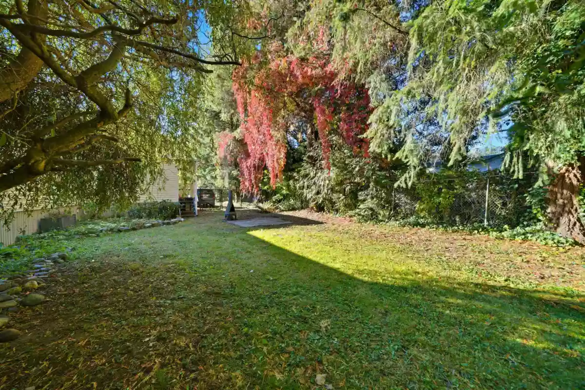 Outdoor Deck Photo of 207 45835 Sleepy Hollow Road, Cultus Lake, BC
