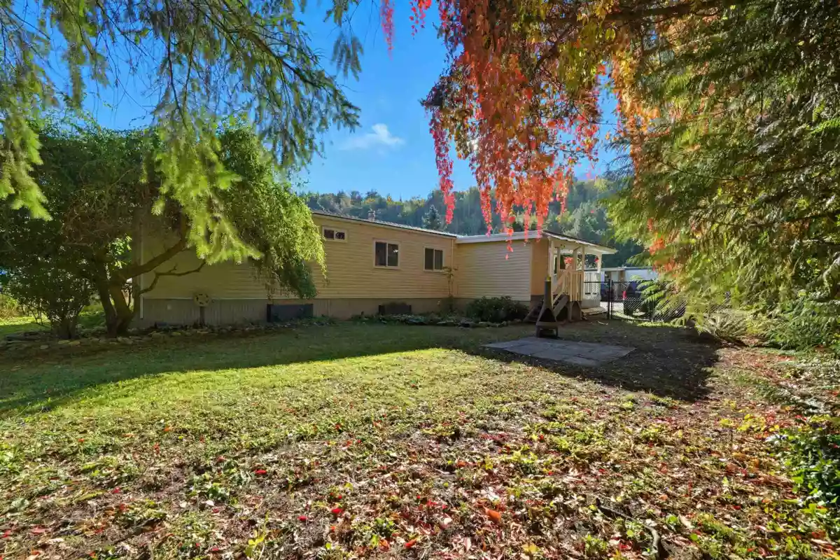 Outdoor Patio Photo of 207 45835 Sleepy Hollow Road, Cultus Lake, BC
